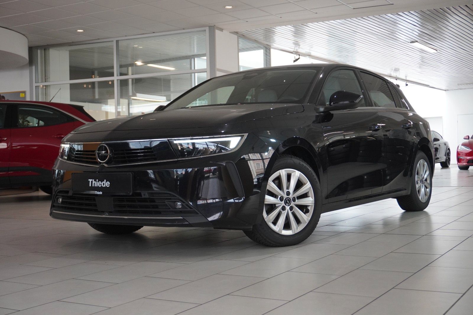 Fahrzeugabbildung Opel Astra L Lim. 1.5D ELEGANCE NAVI/LED/KAMERA/SPORT