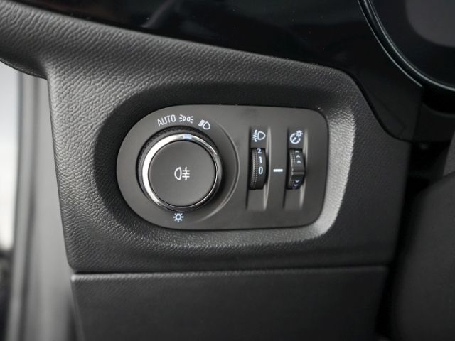 Corsa F ELEGANCE AT+LED+RÜCKFAHRKAMERA+KLIMA+ALU
