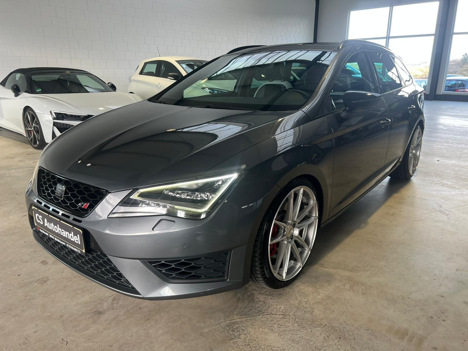 Seat Leon ST Cupra 2,0 TSI *SR+WR RFK Navi Pano*