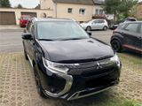 Mitsubishi Outlander PHEV SPIRIT 4X4 NAVI KAM SHZ STAND