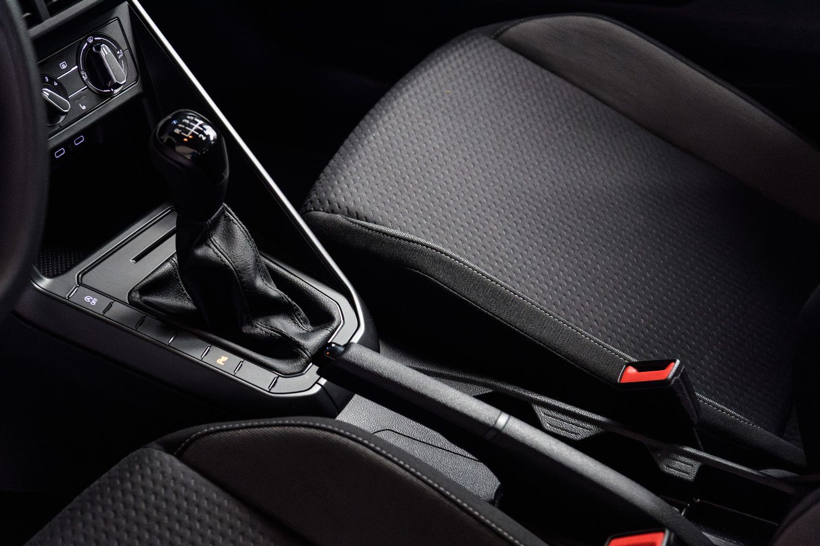 Fahrzeugabbildung Volkswagen Polo 1.0l 59kw+Klima+LED+GJ-Reifen+SHZ