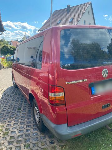 Volkswagen T5 Transporter lang 9- Sitzer TÜV neu