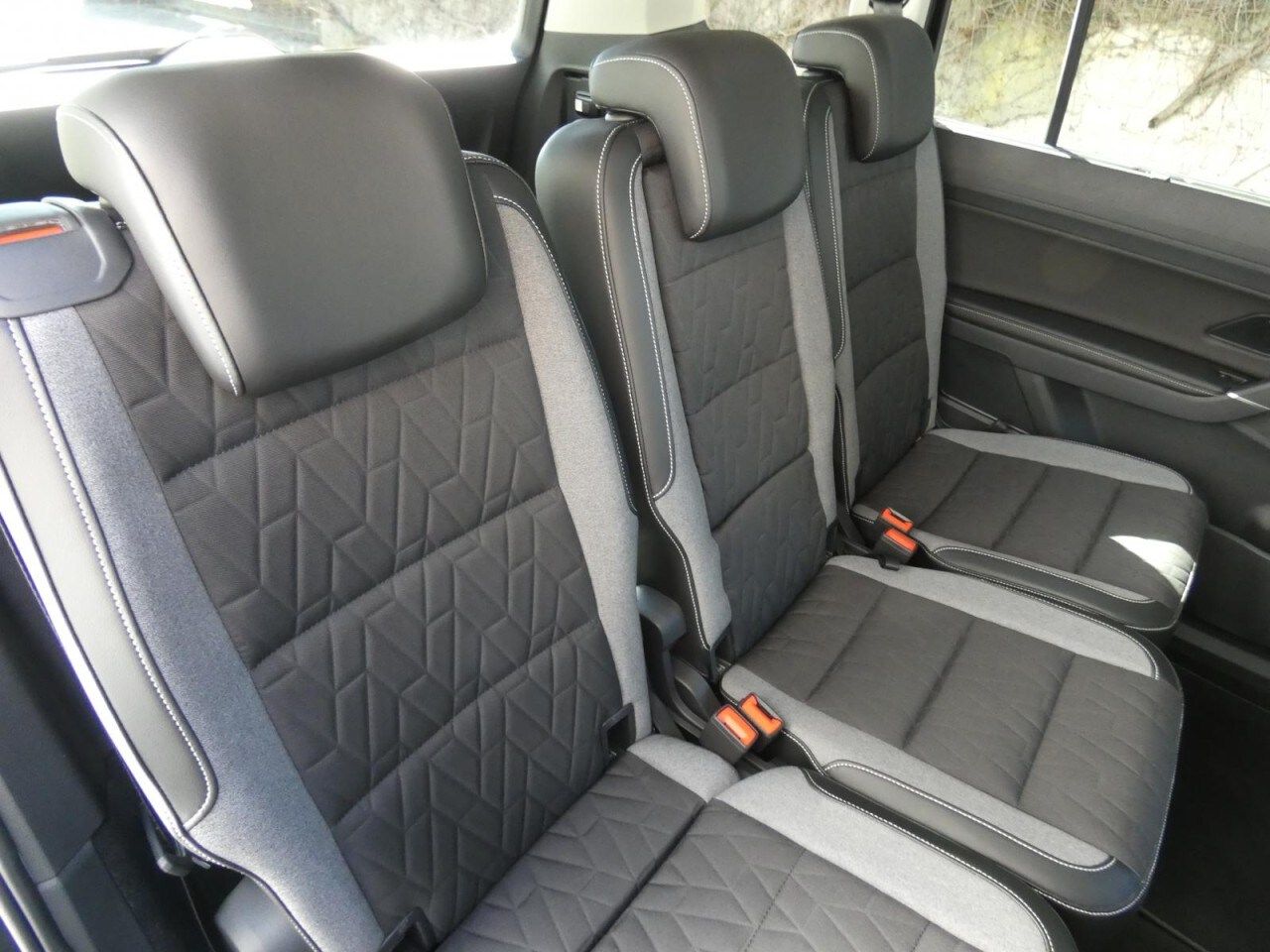 Volkswagen Touran Goal Touran 1.5 TSI DSG Goal LED Navi AHK foto 5