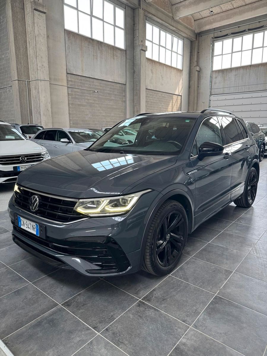 Volkswagen Tiguan 2.0 TDI 150 CV SCR DSG R-Line imagem 2