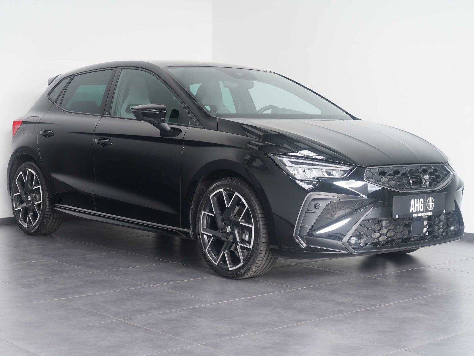 Fahrzeugabbildung SEAT Ibiza 1.5 TSI 110 kW FR Black Edition