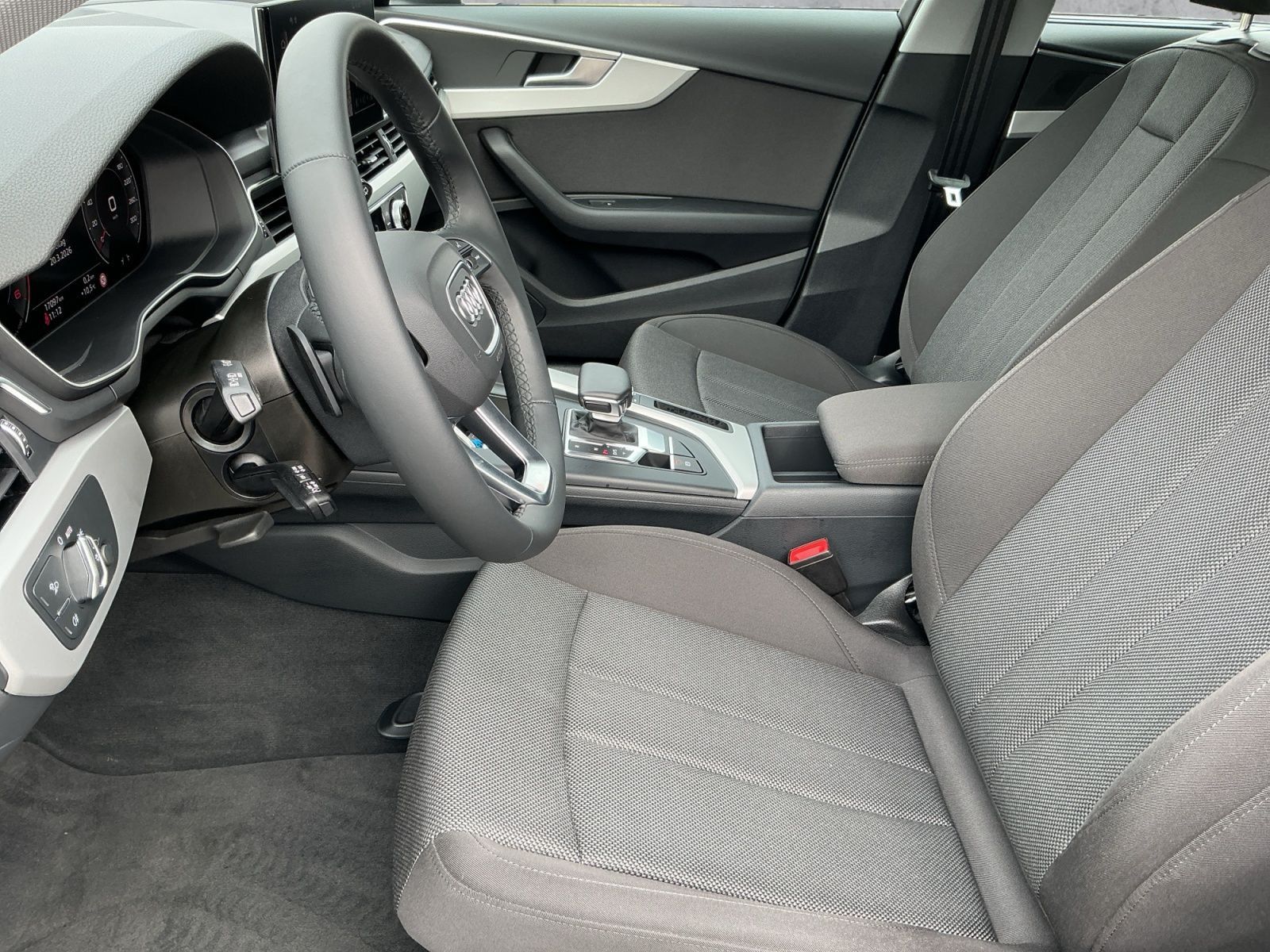 Audi A4 - Bild 12