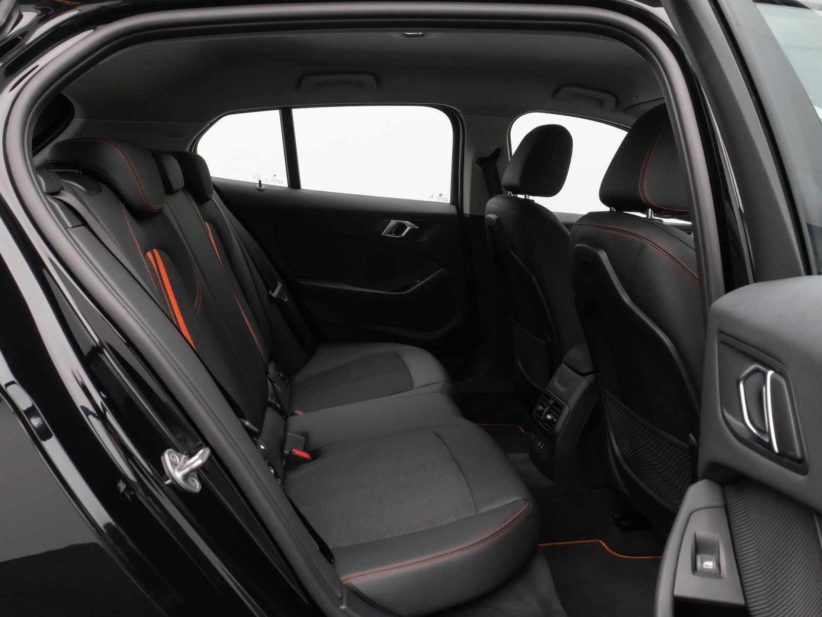 Fahrzeugabbildung BMW 118i Sport Line Kamera DAB HiFi Lenkrhzg Sport