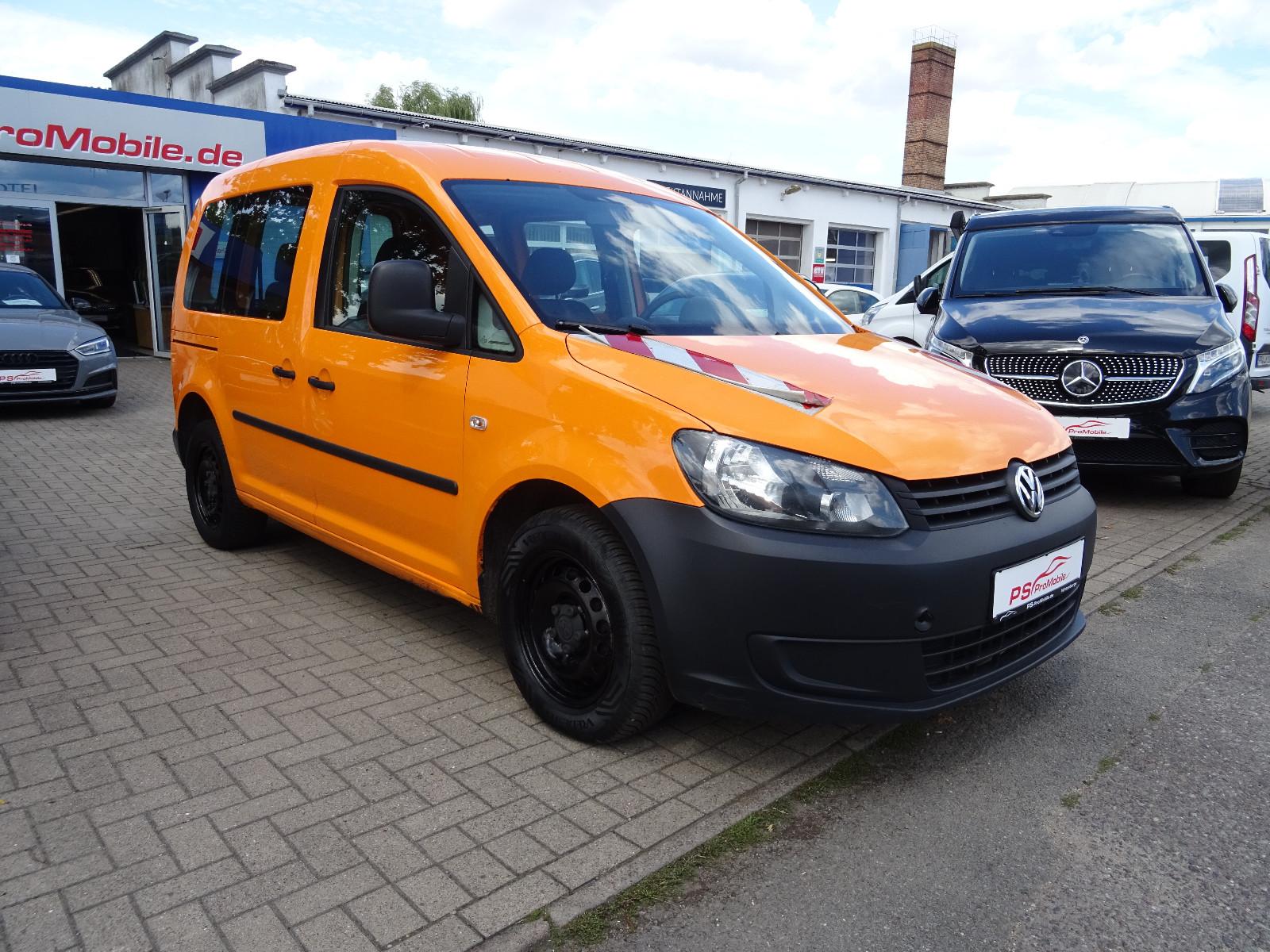 Volkswagen Caddy 2015 — interior