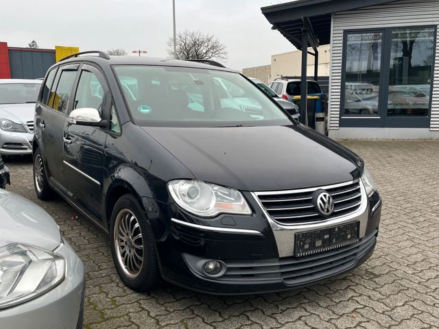 Volkswagen Touran Highline*Navi*Klimaa*PDC*AHK*Tempomat