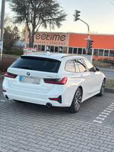 BMW 318d 2.0 diesel 2021 150CP TOP - BMW 318 mit Diesel-Antrieb: Kombi, 2.0