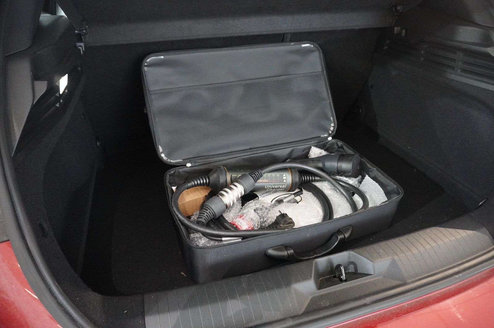 Fahrzeugabbildung Opel Astra L Lim. 1.6 HYBRID ELEGANCE NAVI/LED/KAMERA