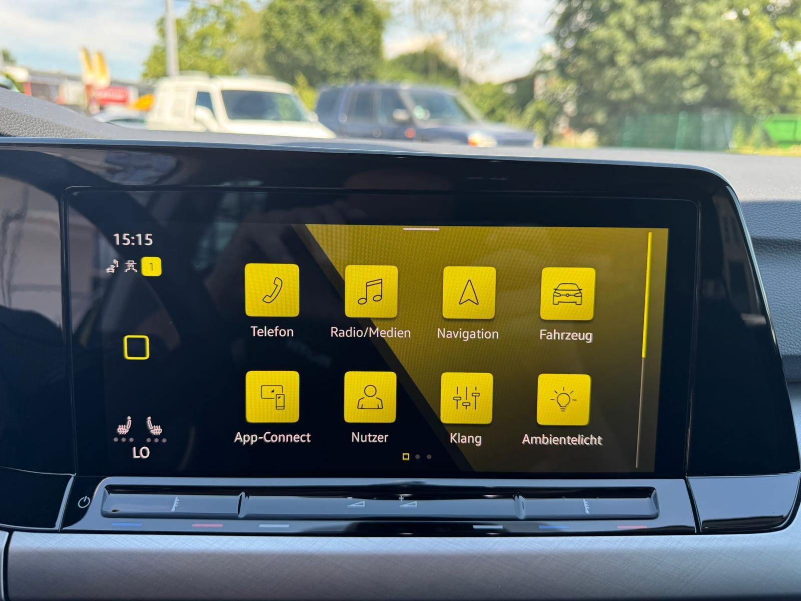 Volkswagen Golf 1.0 eTSI MHEV DSG Life LED*PDC*DAB*ACC*AHK*, миниатюра 15