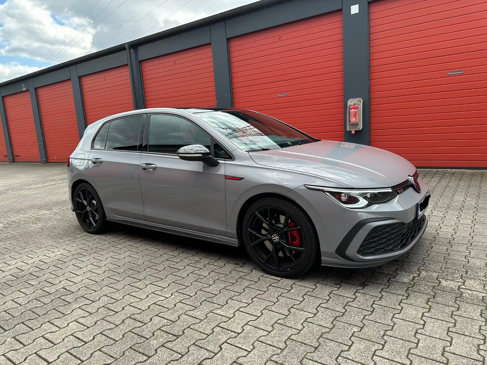 Volkswagen Golf 2.0 TSI GTI BLACKSTYLE, миниатюра 2