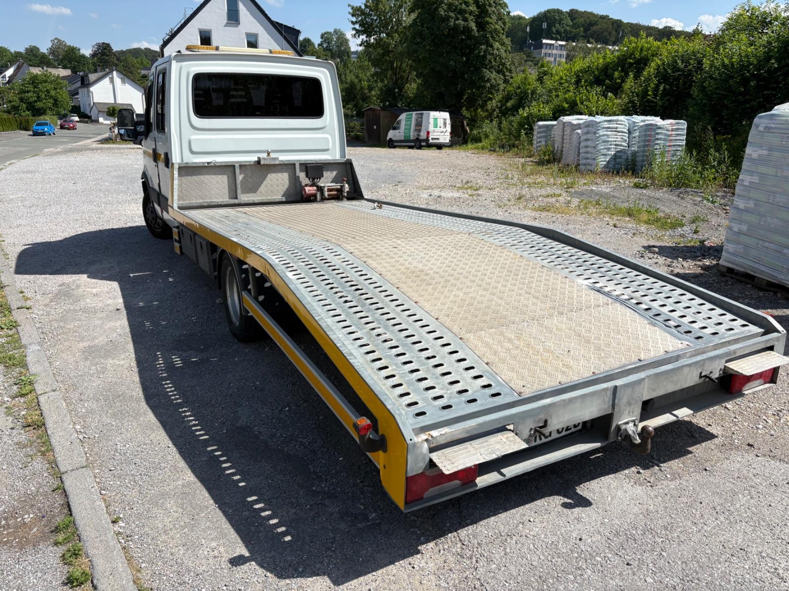 Iveco Daily 3,0TDI Abschleppwagen 