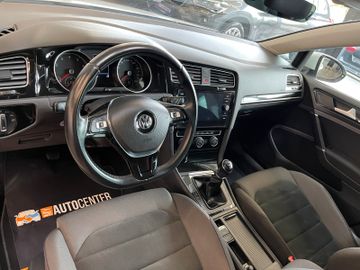 Volkswagen Golf VII Lim. Highline 1.5 TSI *1.HAND*LED*AHK*