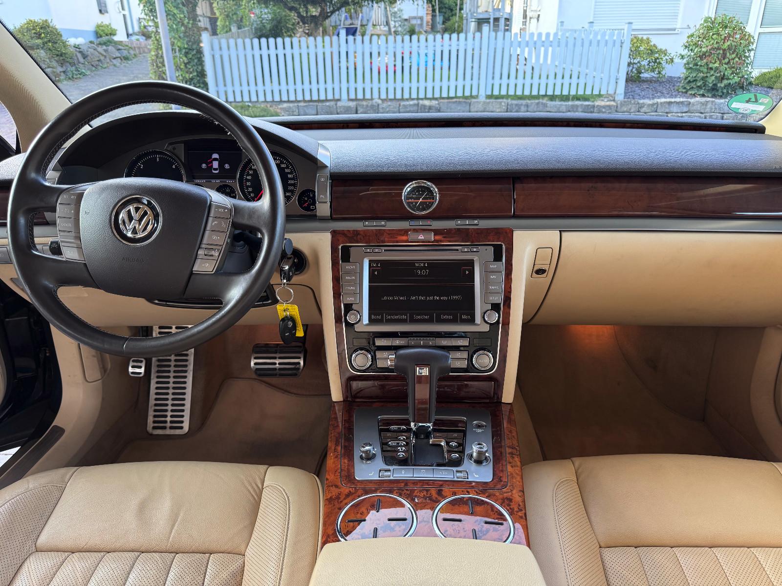 Volkswagen Phaeton 3.0 V6 TDI 4MOTION Tiptronic 5-Sitzer -