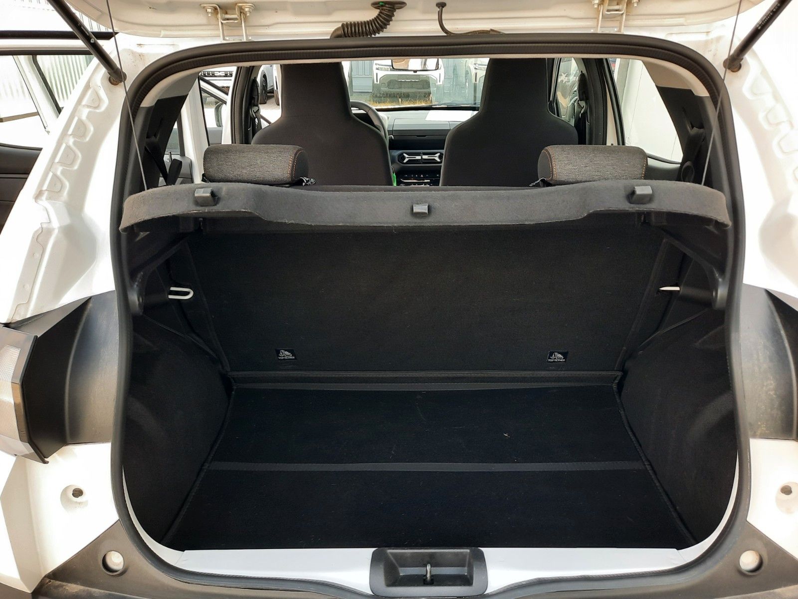 Dacia Spring - Bild 10