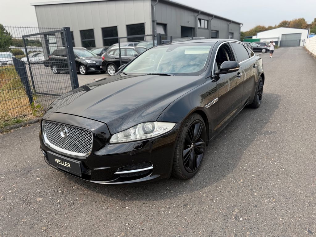 Jaguar XJ