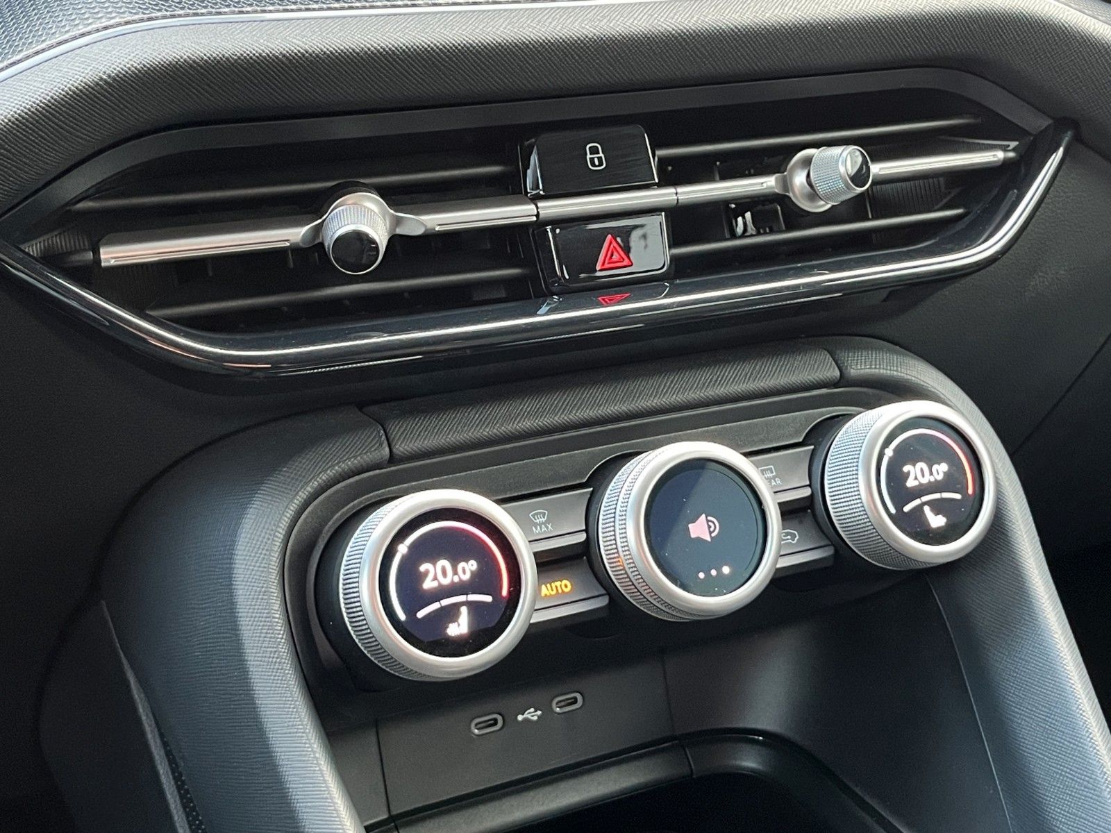 Fahrzeugabbildung SKODA Kodiaq 1.5 TSI mHEV*7-Sitzer*DSG*ViCo*SHZ*LED**