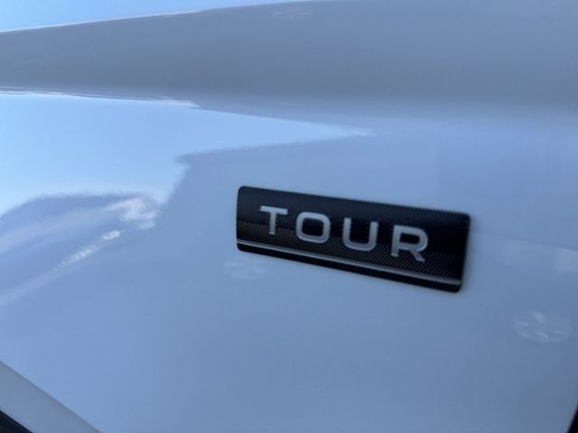 Karoq 1.5 TSI TOUR DSG LED+NAVI+AHK+KAMERA+GRA