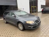 Volkswagen Passat Variant Comfortline 2,0 TDI 120PS Klima! - gebrauchte VW Passat Variant aus dem Jahr 2010