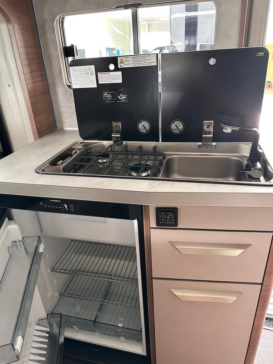 Fahrzeugabbildung Knaus Van TI VANSATION 550 MF AHK Rahmenfenster L-Sit