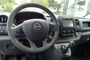 Opel Vivaro - 10