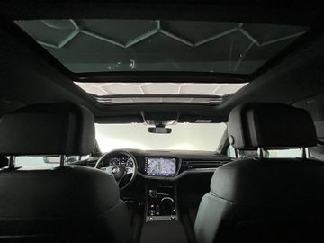 Volkswagen Touareg - 3
