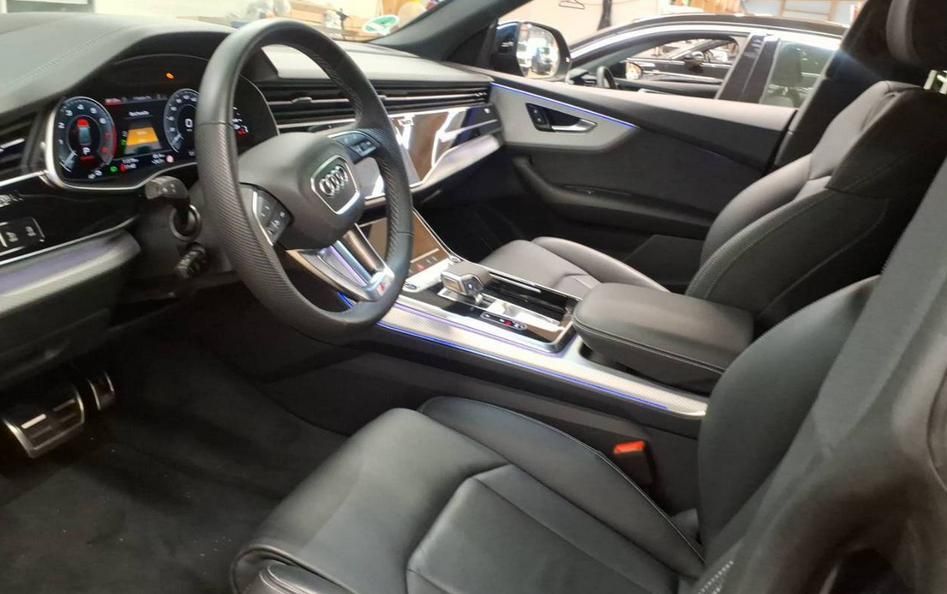 Audi Q8 TFSI e S line busin qu tiptr. HUD PANO foto 3