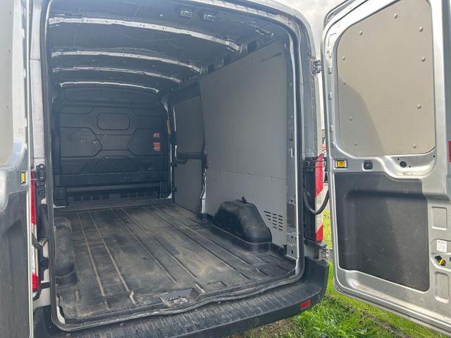 Fahrzeugabbildung Ford Transit Kasten 350 L3H2 Trend