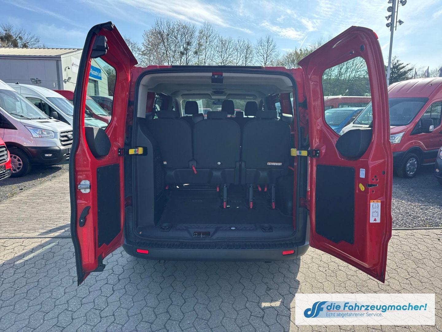 Fahrzeugabbildung Ford Transit Custom Kombi 300 L1 2.2 TDCi *2406 *KLIM