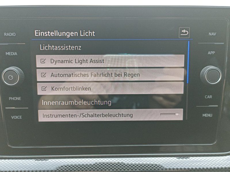 Fahrzeugansicht 14 Fahrzeugabbildung Volkswagen T-Cross 1.0 TSI R-Line DSG