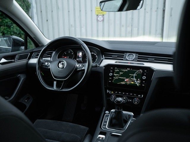 Passat Variant Highline TDI NAV AHK ACC ergoSitz