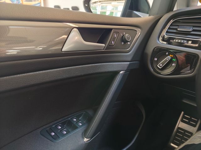 Golf VII Variant IQ.DRIVE 1.6 TDI DSG