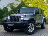 Jeep Wrangler Unlimited Sahara Navi*HardTop*AHK*Temp - Jeep in München