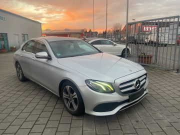 Mercedes E 200 - 3