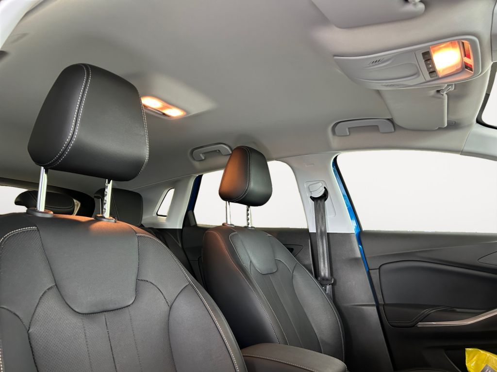 Fahrzeugabbildung Opel Grandland Plug-in Hybr.,  Ultimate, Leder, Night