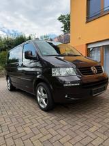 Volkswagen T5 Multivan 4MOTION DPF Highline - gebrauchte VW T5 aus dem Jahr 2007