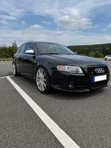 Audi S4 4.2 quattro//Schalter//Motor revidiert - Audi S4 aus 2005: Kombi
