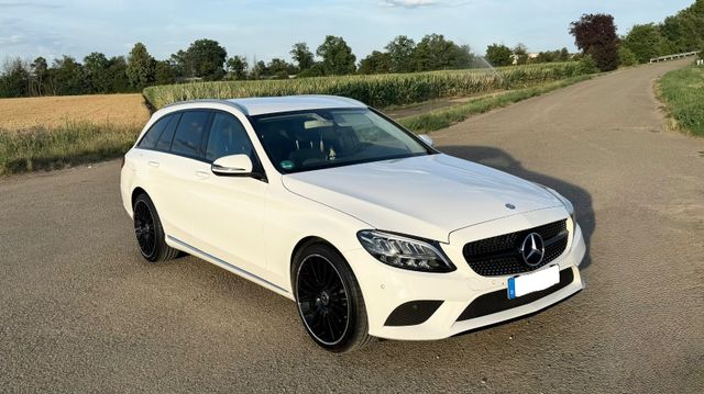 MERCEDES-BENZ Sehr gepflegter C 180 T Autom Facelift/mopf
