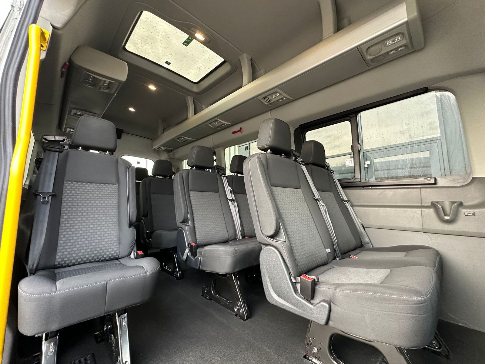 Fahrzeugabbildung Ford Transit 460 L4H3 MiniBus*17 Sitzer*ACC*KLIMA