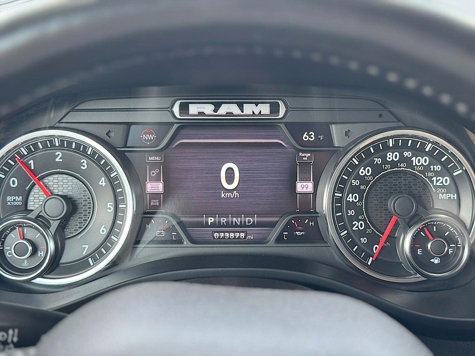 Fahrzeugabbildung Dodge RAM 5.7 V8 HEMI LARAMIE Night 4x4 eTorq  Tesla
