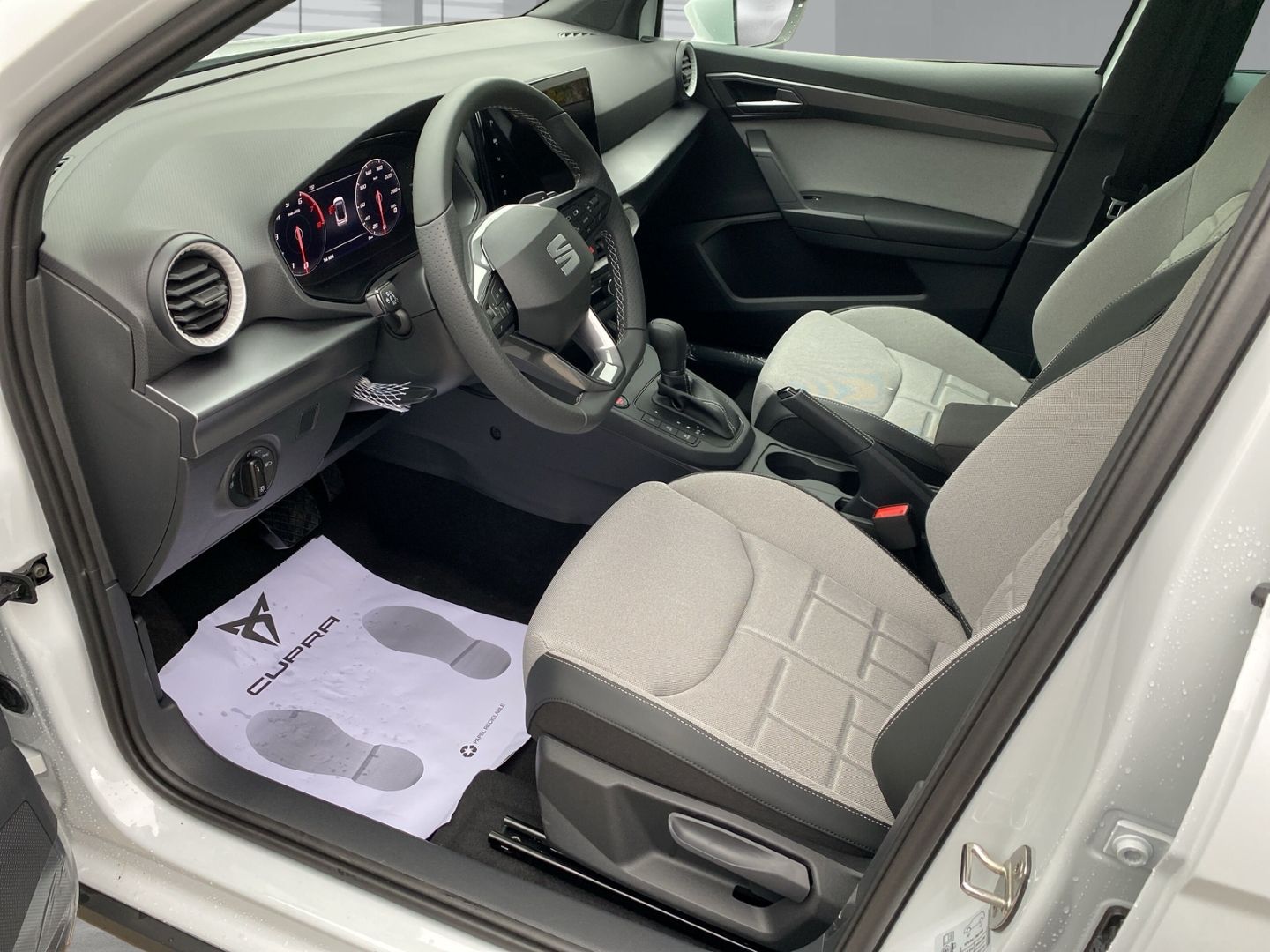 Seat Arona - Bild 10
