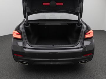 Fahrzeugabbildung BMW 520d M Sport  Kamera HUD DAB HiFi AHK DisplayKey