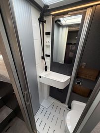 HYMER ERIBA HYMERCAR ML-T CrossOver 570 Winterpaket TV Leder
