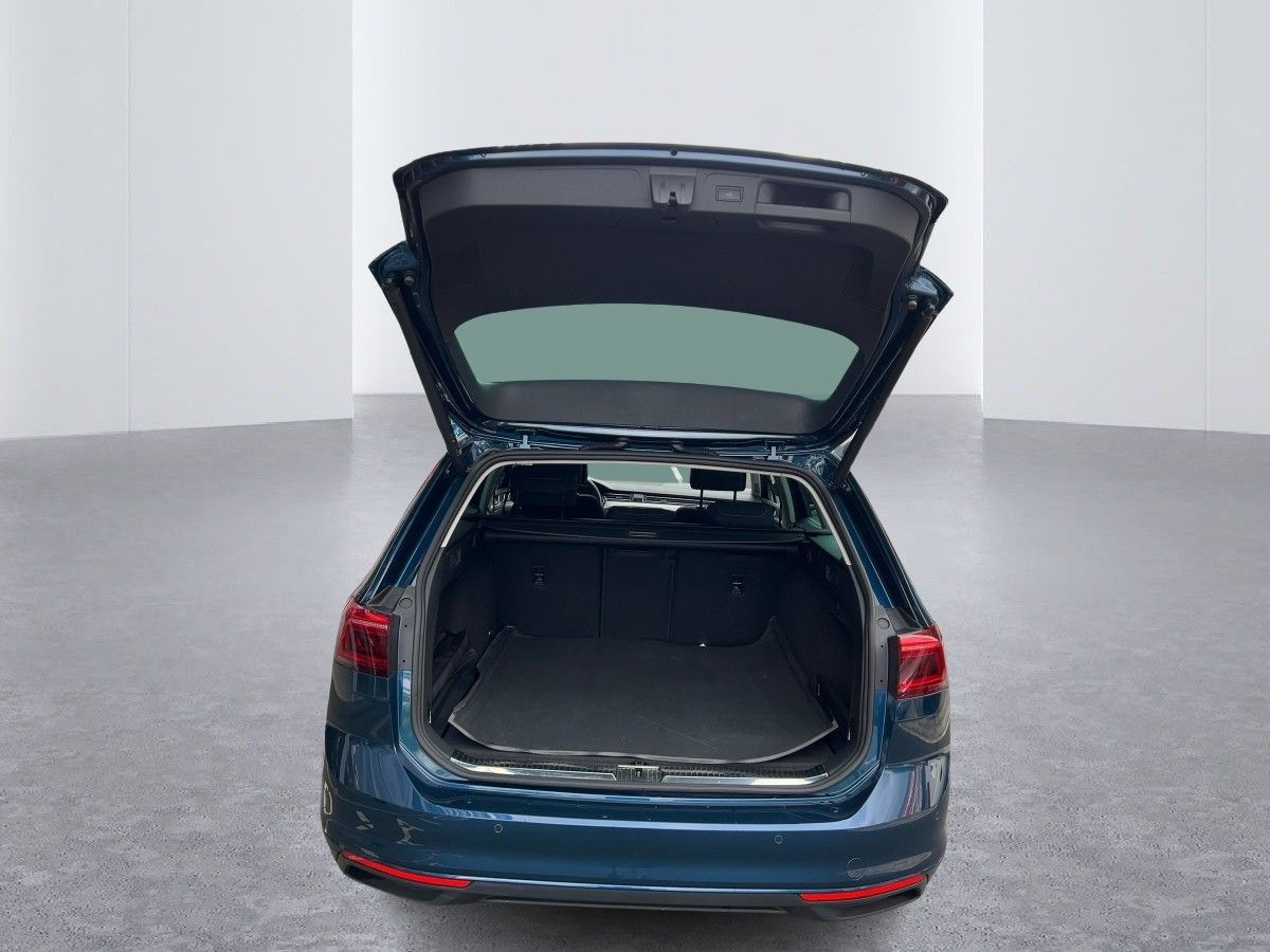 Volkswagen Passat Variant - Bild 8