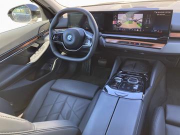 صورة مصغرة 17 لـ 2023 BMW I5