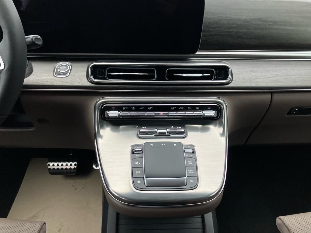 Fahrzeugabbildung Mercedes-Benz V 300 d Exclusive 4M extralang Airmatic*Navi*LED