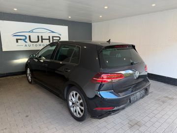 Volkswagen Golf - 8