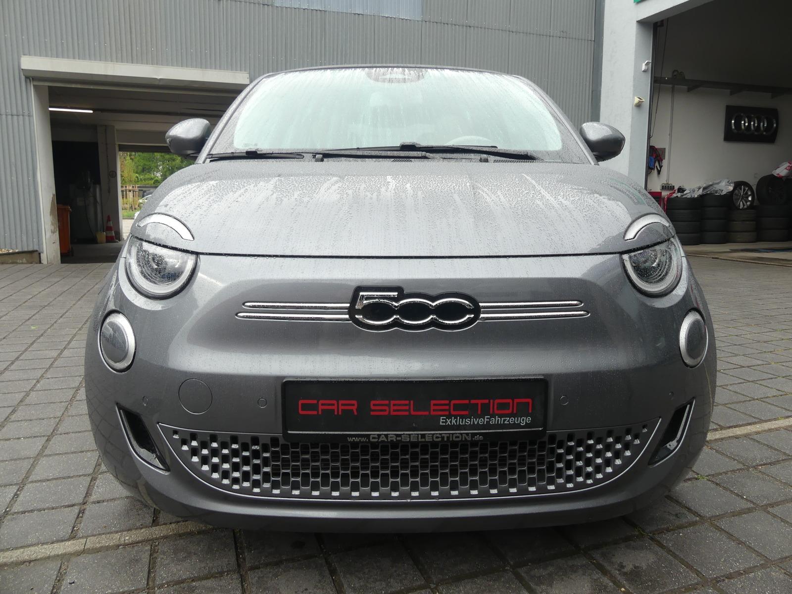 Fiat 500e La Prima by Bocelli 87KW PANO/LED/KAM/ACC